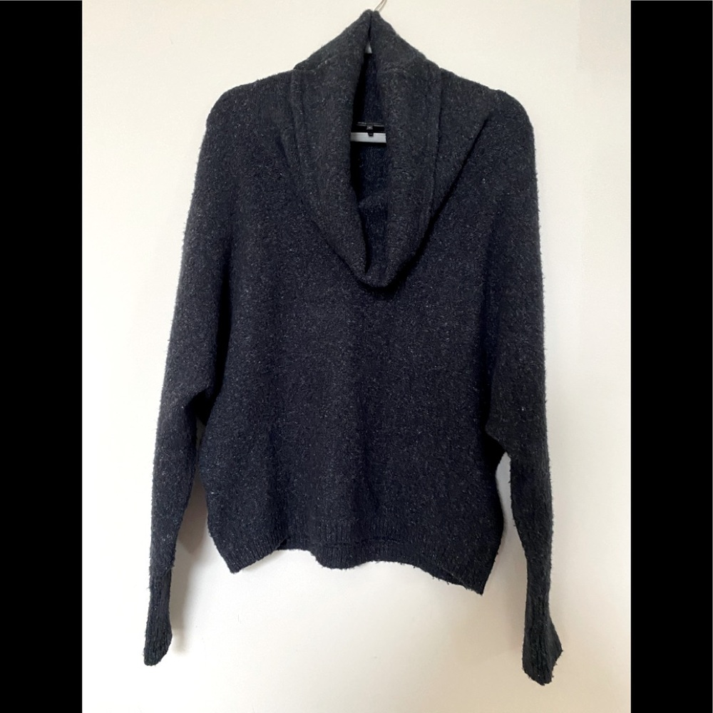 NWOT BCBGMAXAZRIA Women’s Cowl Neck Sweater Top Size:M